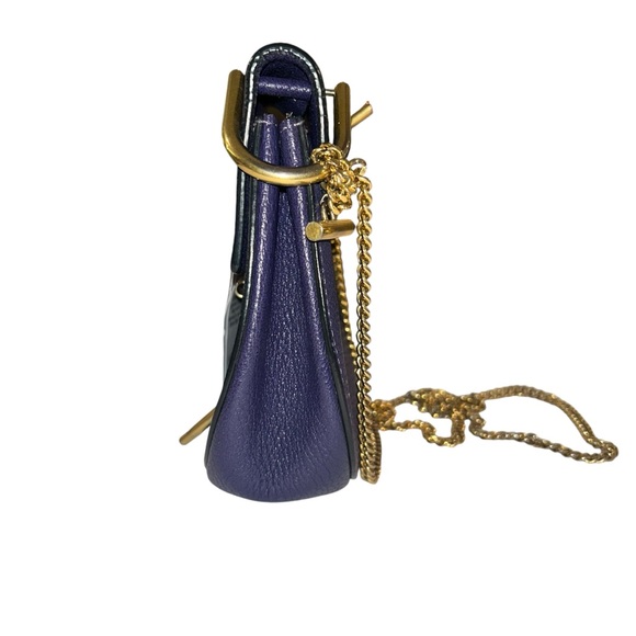 Chloe Small Drew Leather Crossbody Bag With Gold Hardware And Chain Strap - Picture 5 of 9